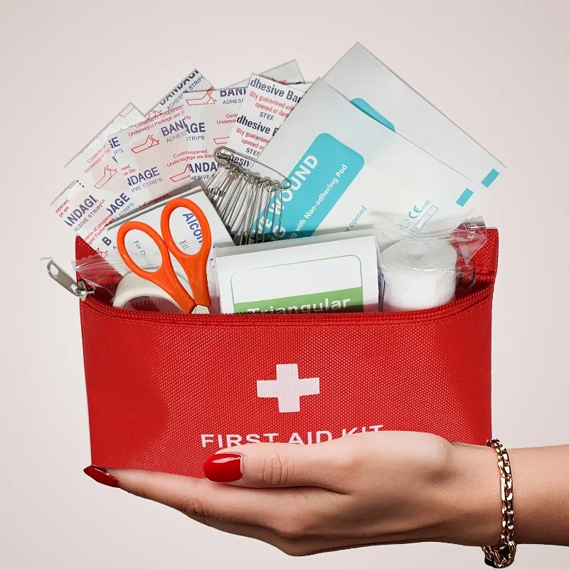 Portable First Aid Kit - الصورة 2